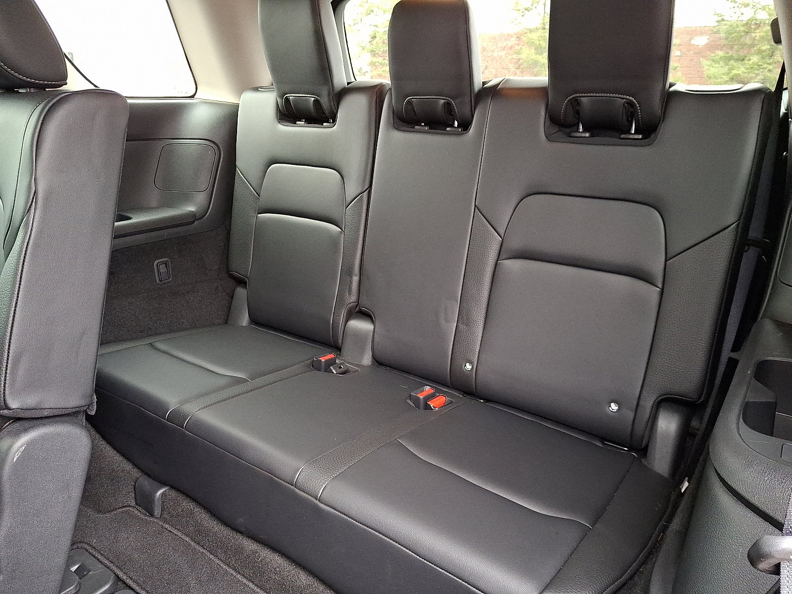 Certified 2023 Nissan Pathfinder SL w/ Lighting Package (N92) image 11