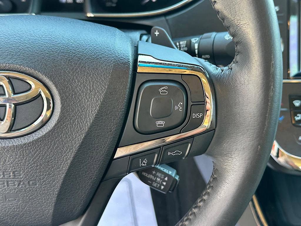 Certified 2017 Toyota Avalon Limited FWD image 23