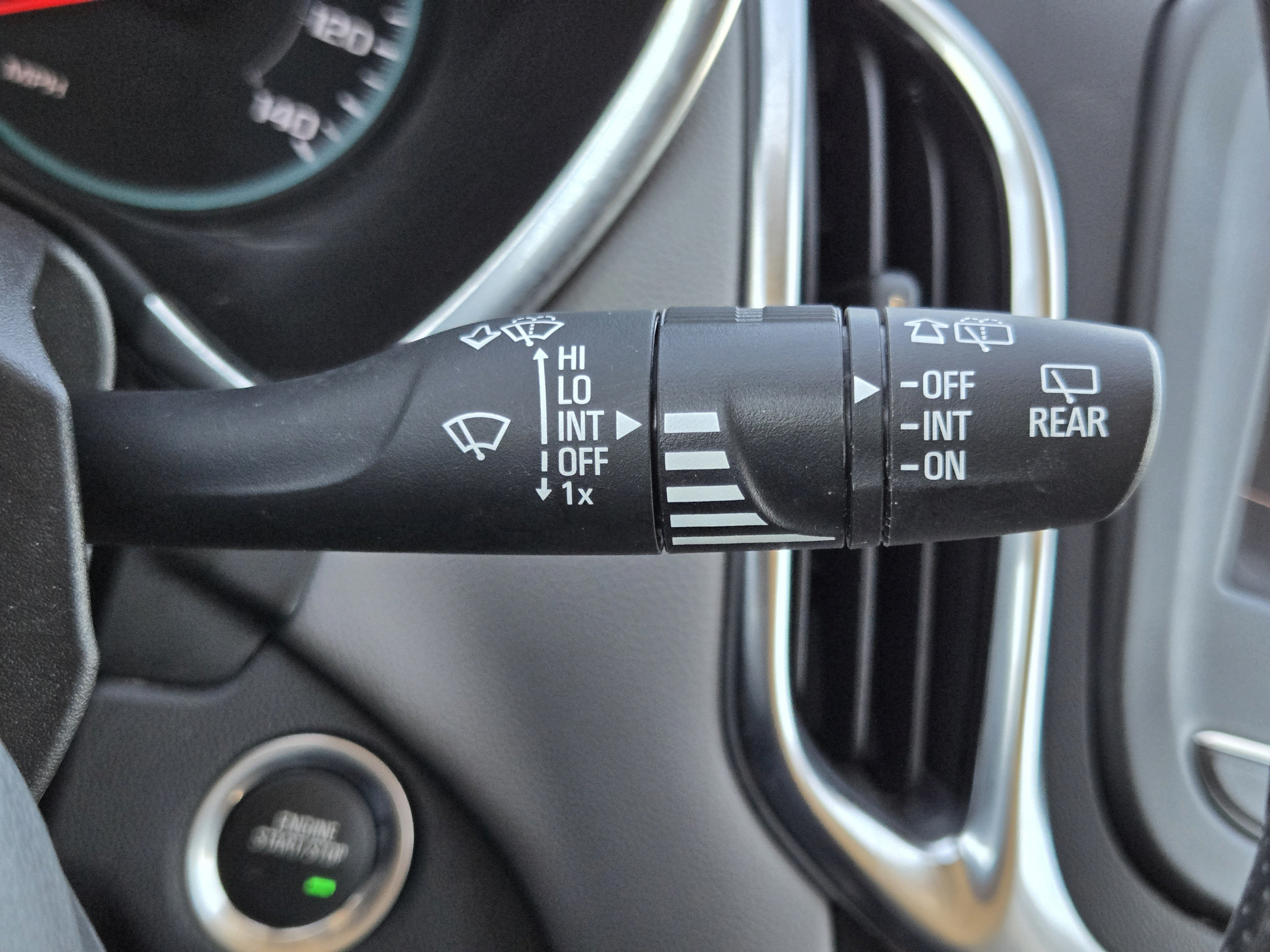 Used 2024 Chevrolet Equinox LS FWD image 18