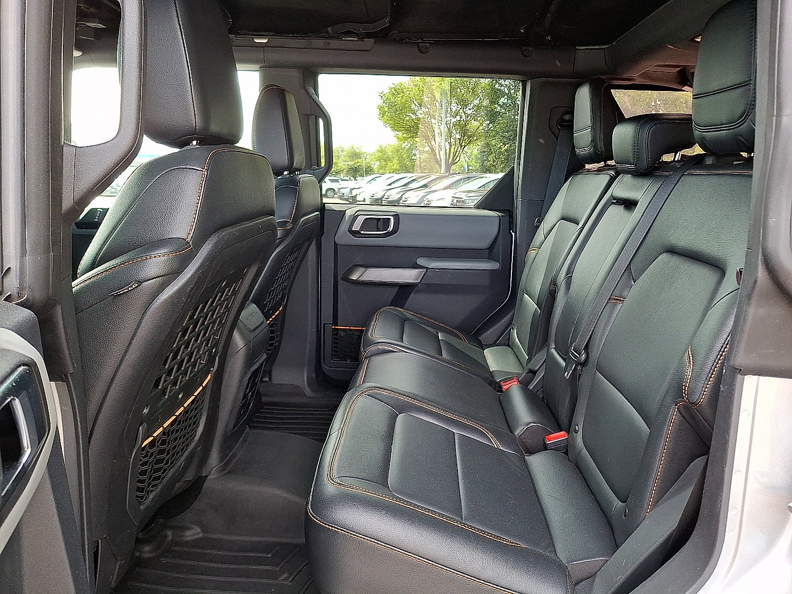 Used 2022 Ford Bronco Badlands w/ Sasquatch Package AWD/4WD image 10
