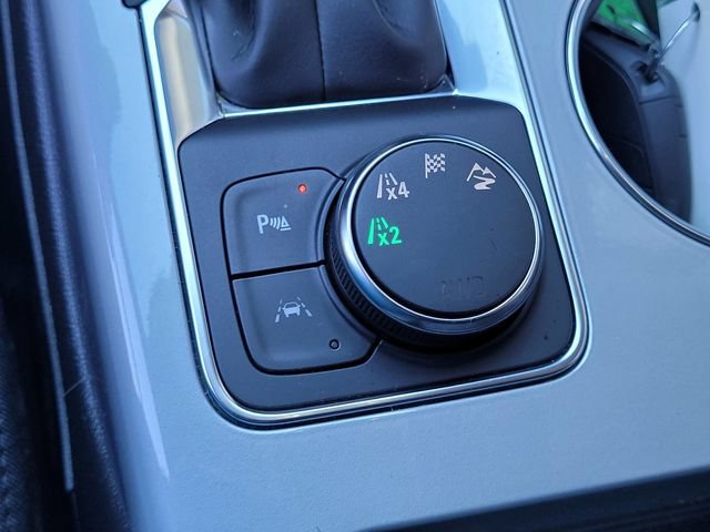 Used 2026 Chevrolet Blazer LT w/ Convenience Package AWD/4WD image 13