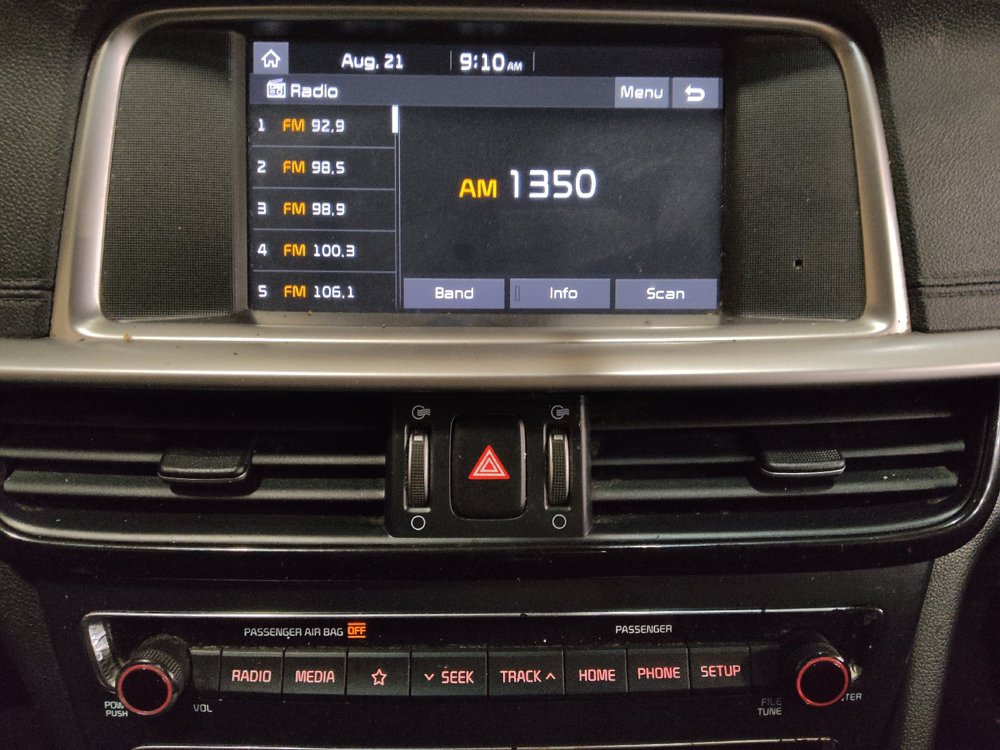 Used 2020 Kia Optima LX FWD image 25