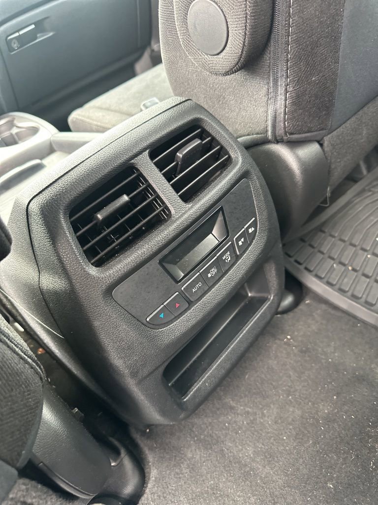 Used 2021 Honda Pilot EX image 10