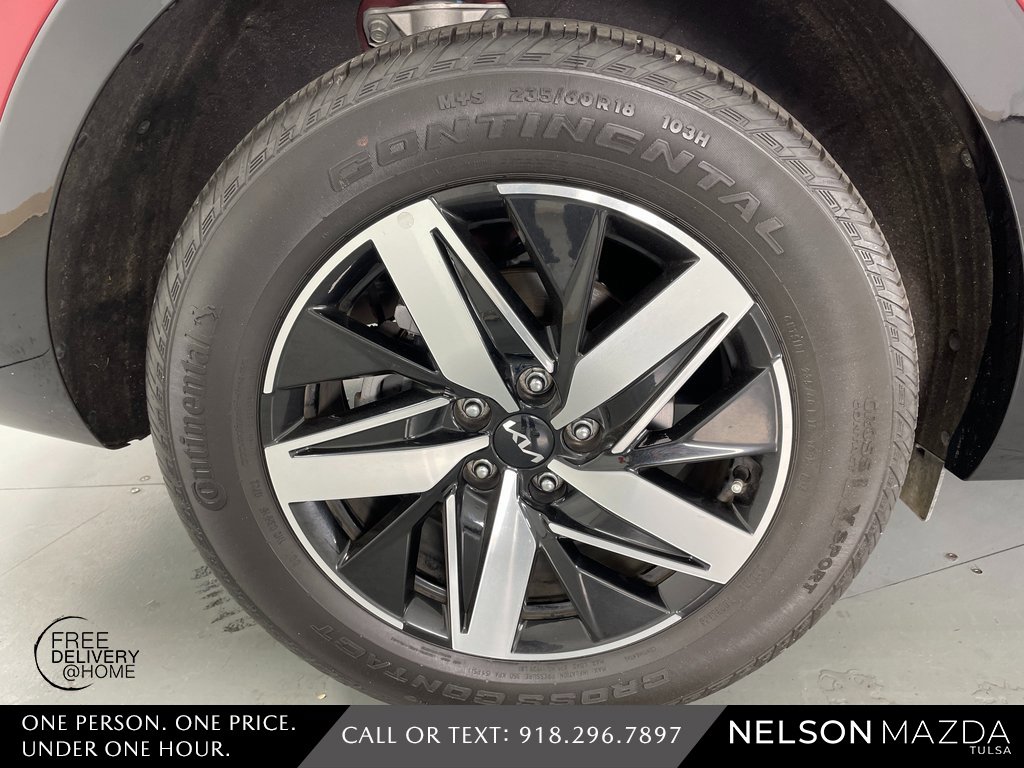 Used 2022 Kia Sorento S w/ Panoramic Sunroof Package image 13