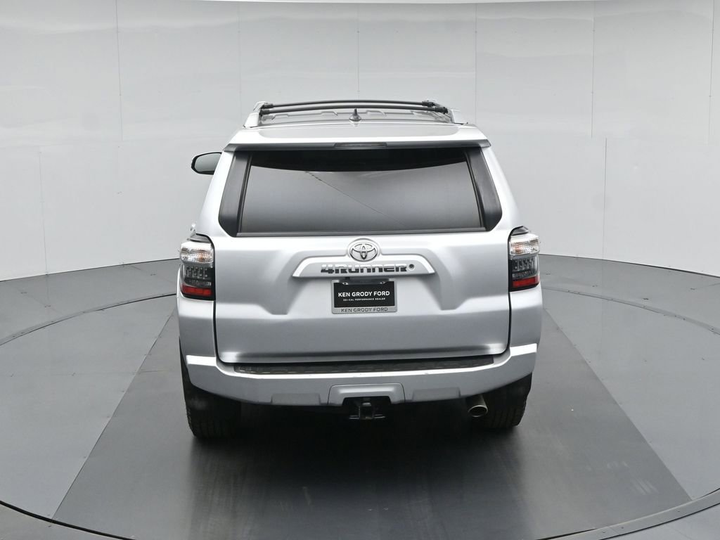 Used 2018 Toyota 4Runner SR5 Premium RWD image 45