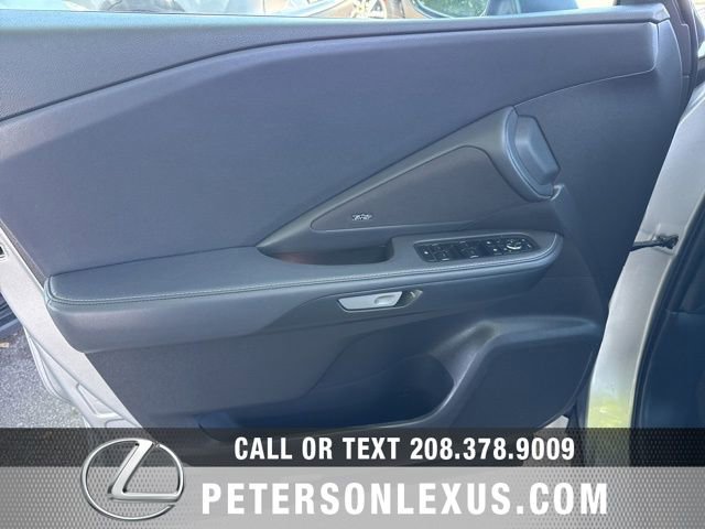 Used 2025 Lexus TX 500h AWD w/ Technology Package image 25