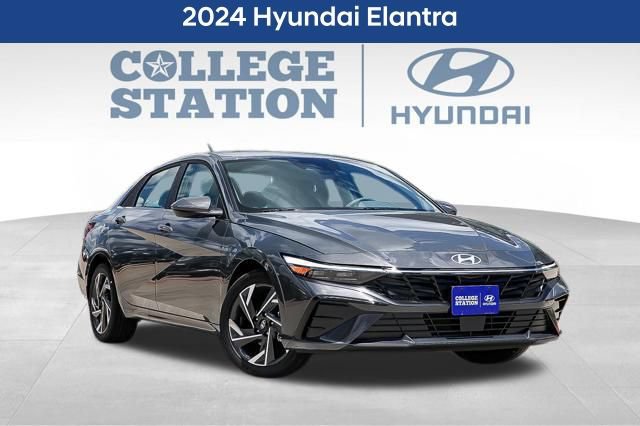 Used 2024 Hyundai Elantra SEL w/ Convenience Package