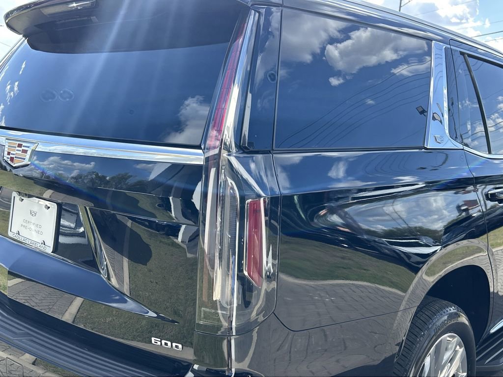 Certified 2023 Cadillac Escalade Premium Luxury image 8
