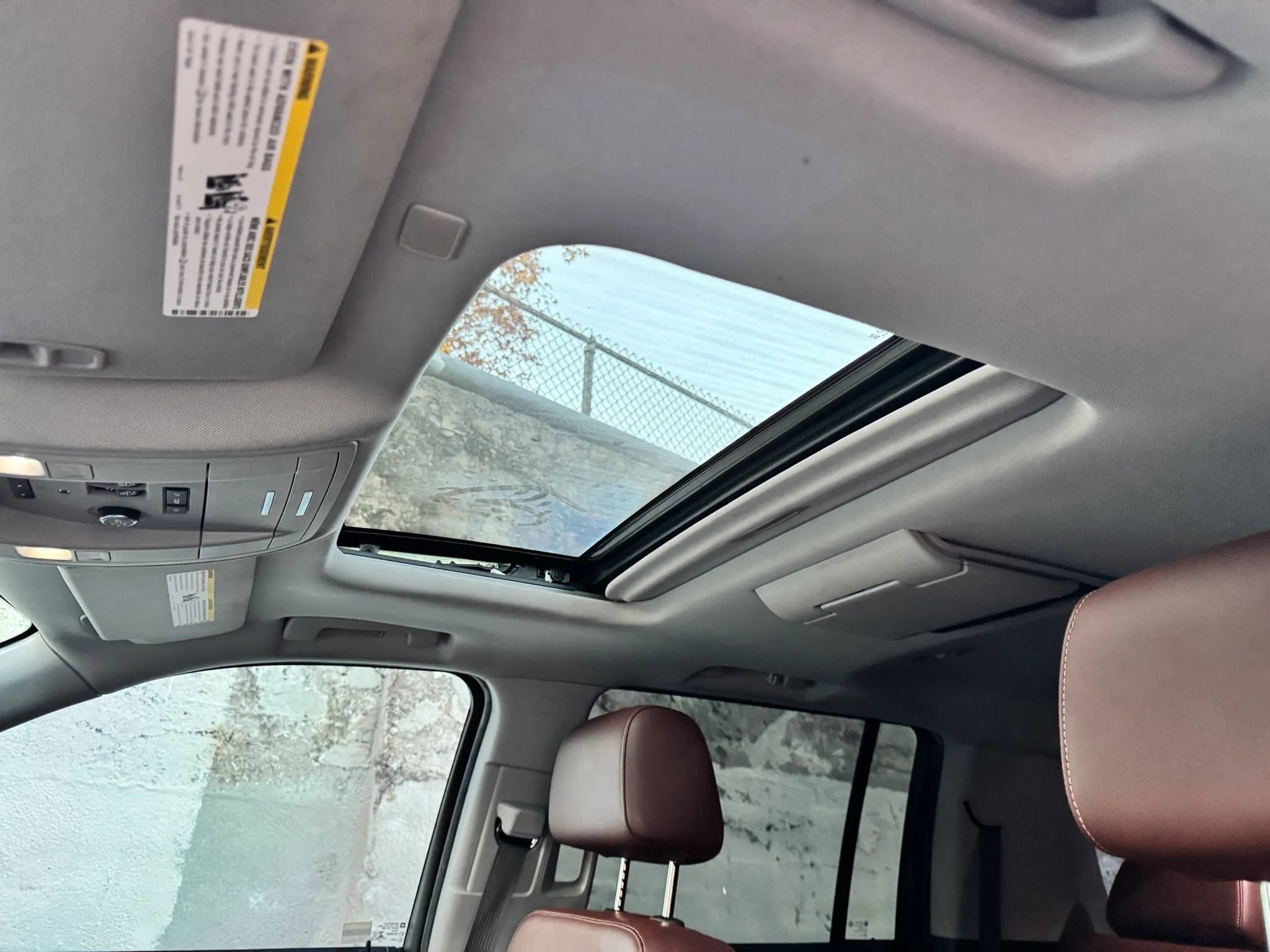 Used 2020 Chevrolet Suburban Premier w/ Premier Plus Edition image 19