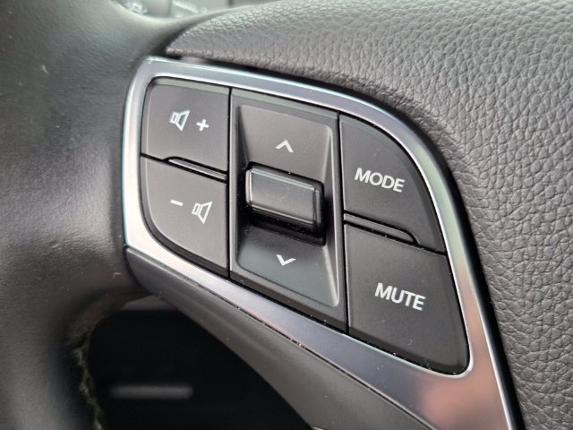 Used 2017 Hyundai Azera Limited FWD image 30