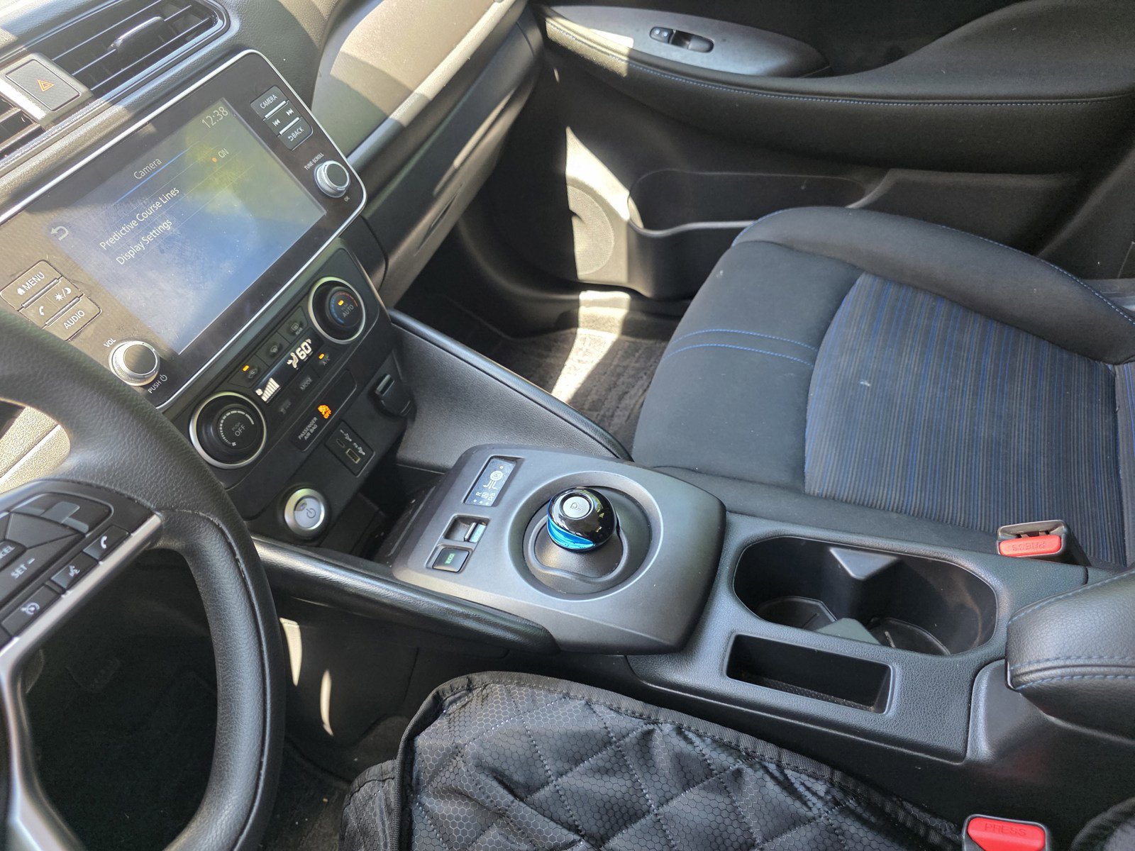 Used 2024 Nissan Leaf S FWD image 21
