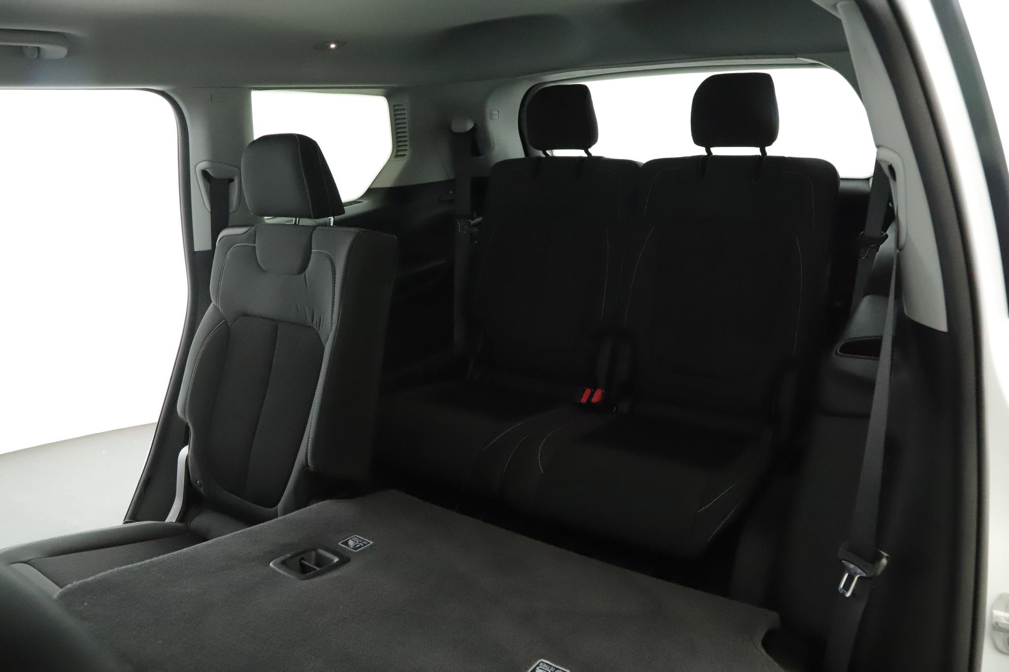 Used 2022 Jeep Grand Cherokee L Laredo w/ Luxury Tech Group I AWD/4WD image 6