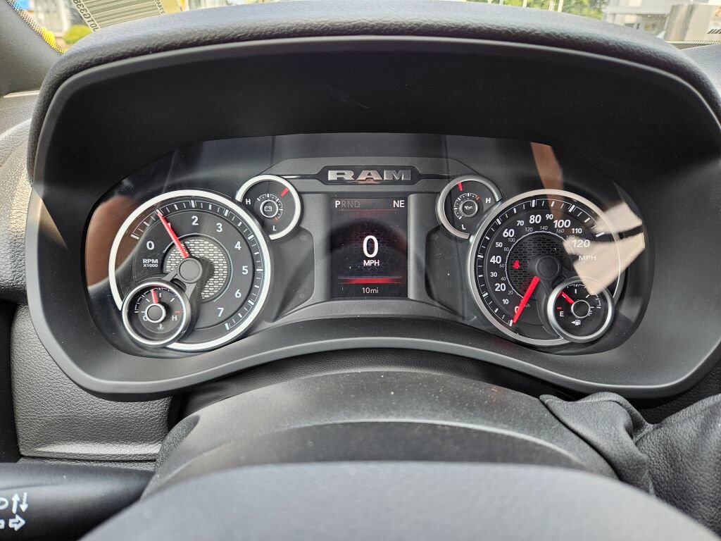 New 2026 RAM 2500 Tradesman AWD/4WD image 17