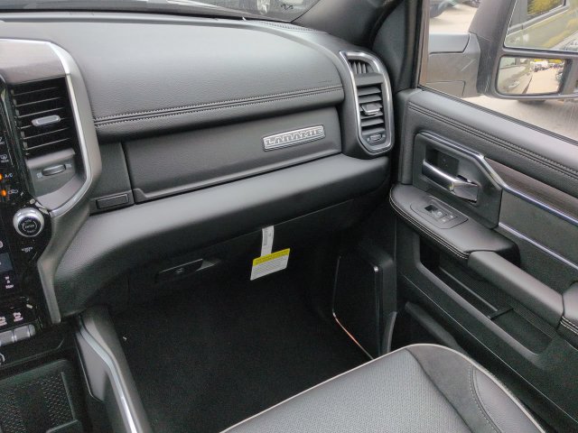 New 2027 RAM 2500 Laramie w/ Night Edition AWD/4WD image 17