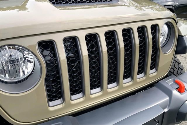 Used 2020 Jeep Gladiator Mojave AWD/4WD image 26