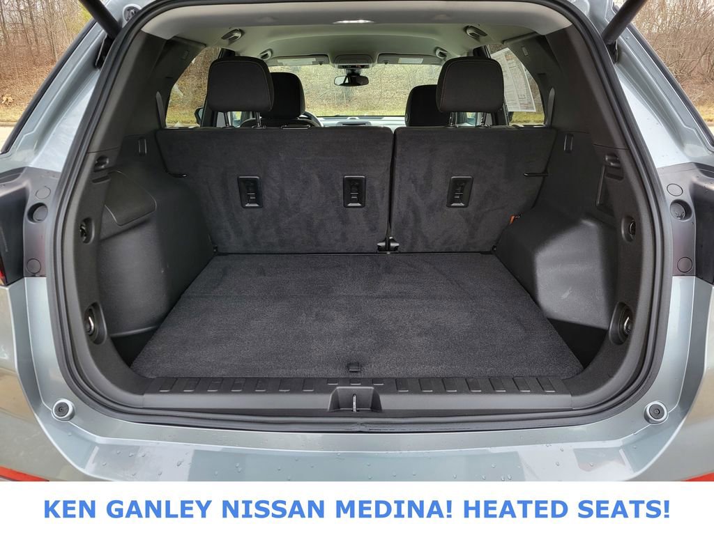 Used 2023 Chevrolet Equinox LT image 44