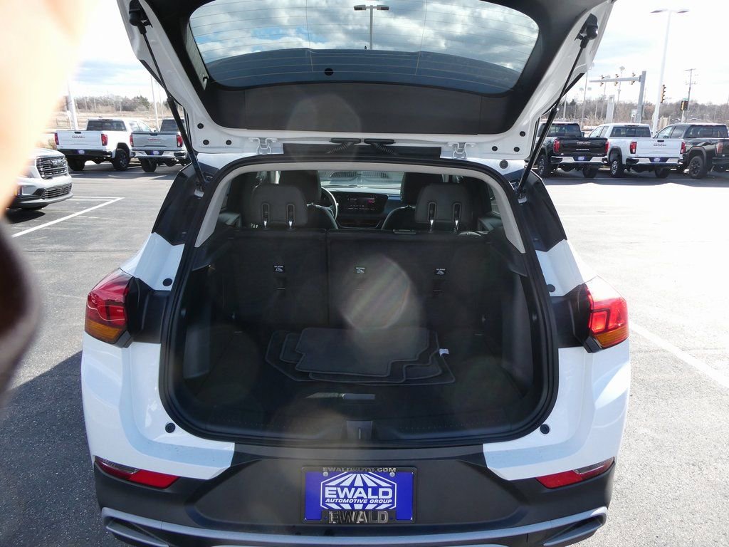 New 2026 Buick Encore GX Preferred w/ Comfort Package AWD/4WD image 30