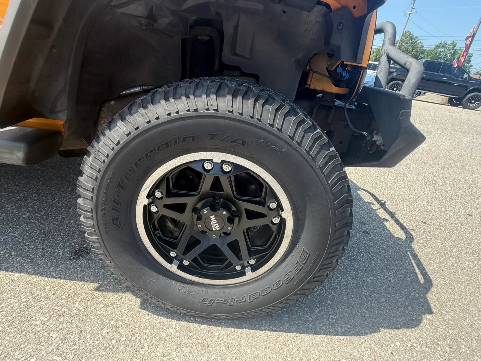 Used 2012 Jeep Wrangler Sahara w/ Connectivity Group AWD/4WD image 27