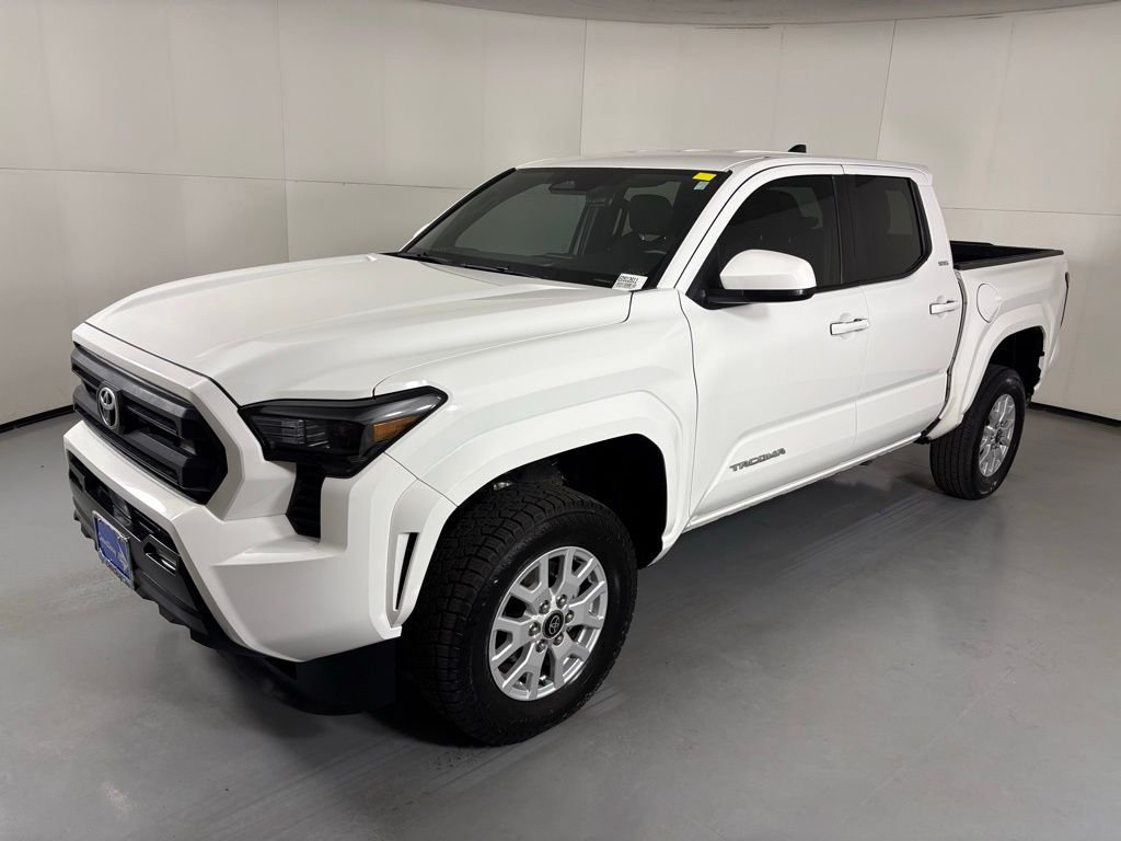 Used 2024 Toyota Tacoma SR5 RWD image 4