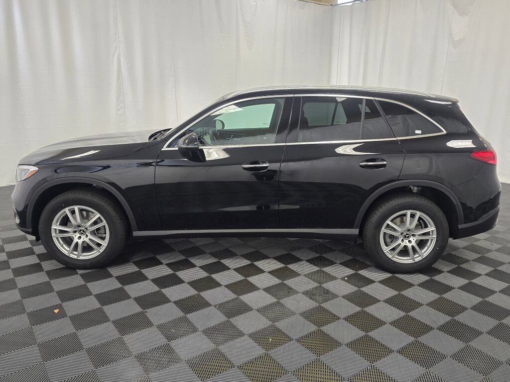 New 2026 Mercedes-Benz GLC 300 4MATIC image 3