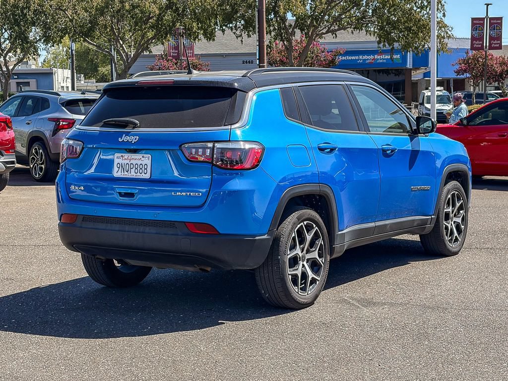 Used 2025 Jeep Compass Limited AWD/4WD image 4