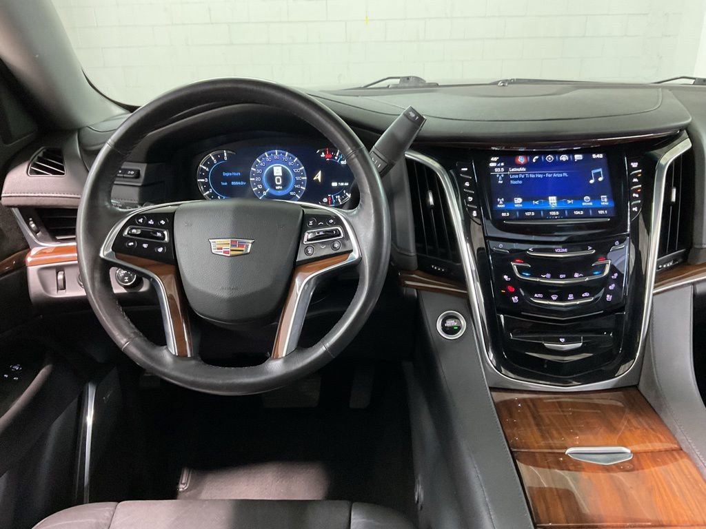 Used 2019 Cadillac Escalade Luxury image 8