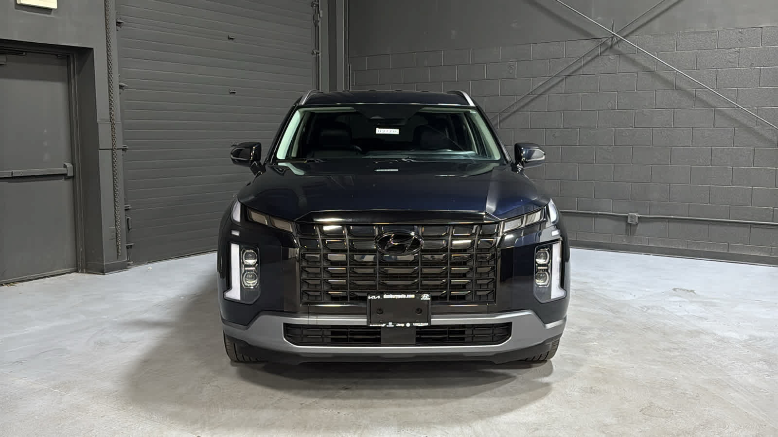 Used 2024 Hyundai Palisade SEL AWD/4WD image 2