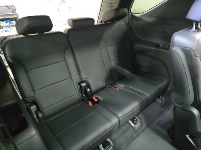 Used 2024 Chevrolet Traverse RS w/ LPO, Floor Liner Package AWD/4WD image 12