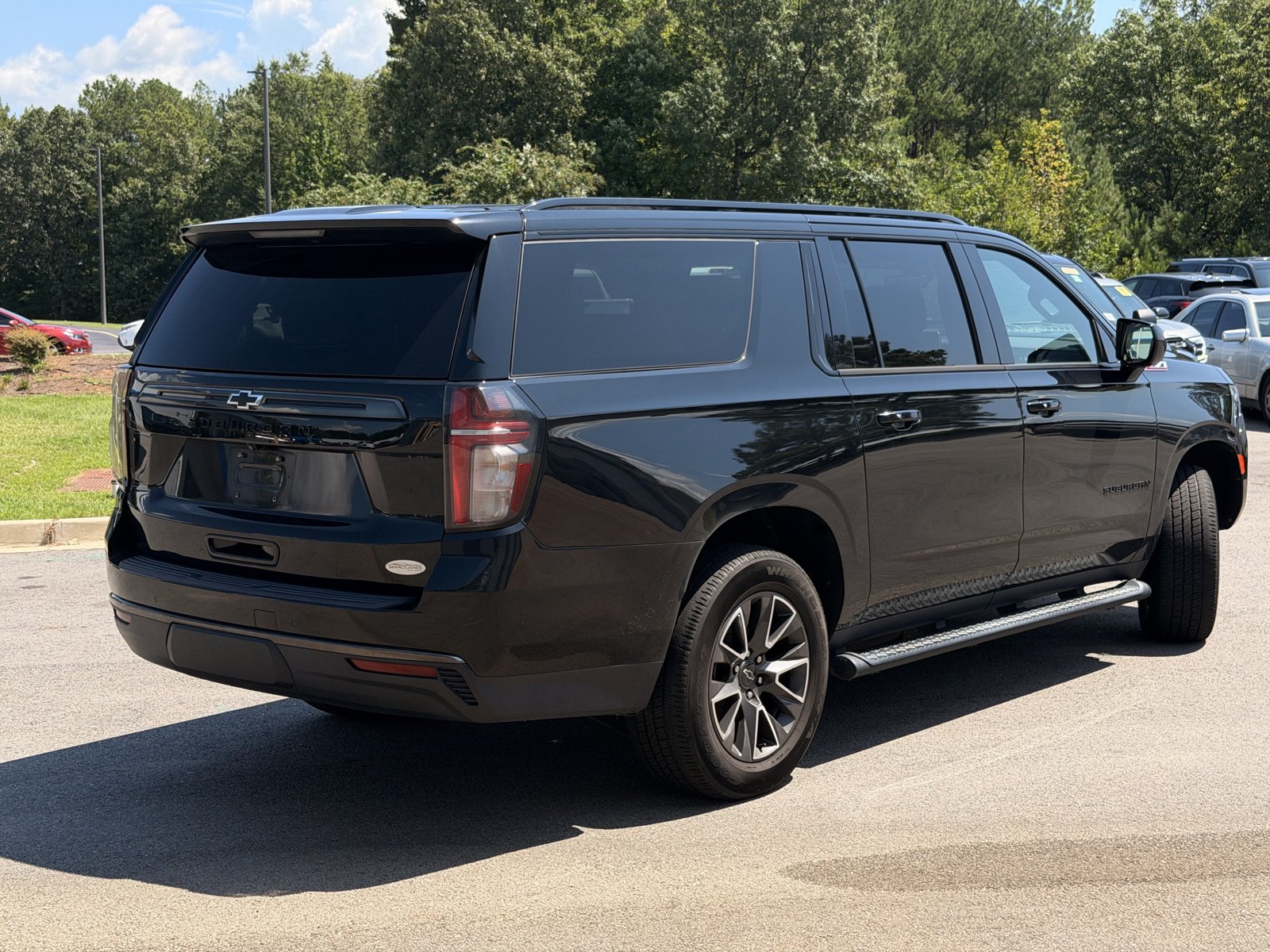 Used 2021 Chevrolet Suburban Z71 w/ Rear Media and Nav Package AWD/4WD image 12