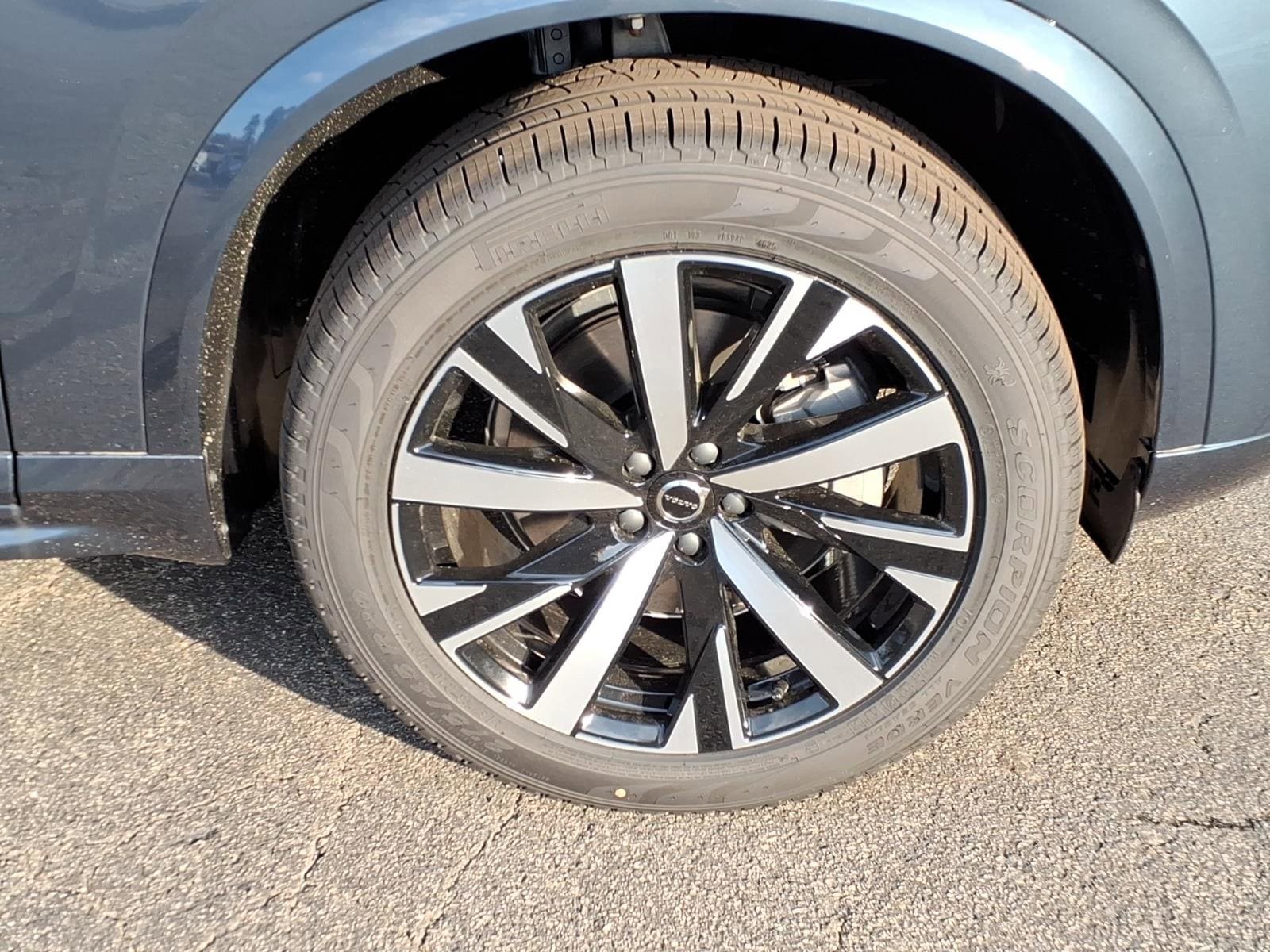 New 2026 Volvo XC90 B6 Core AWD/4WD image 10