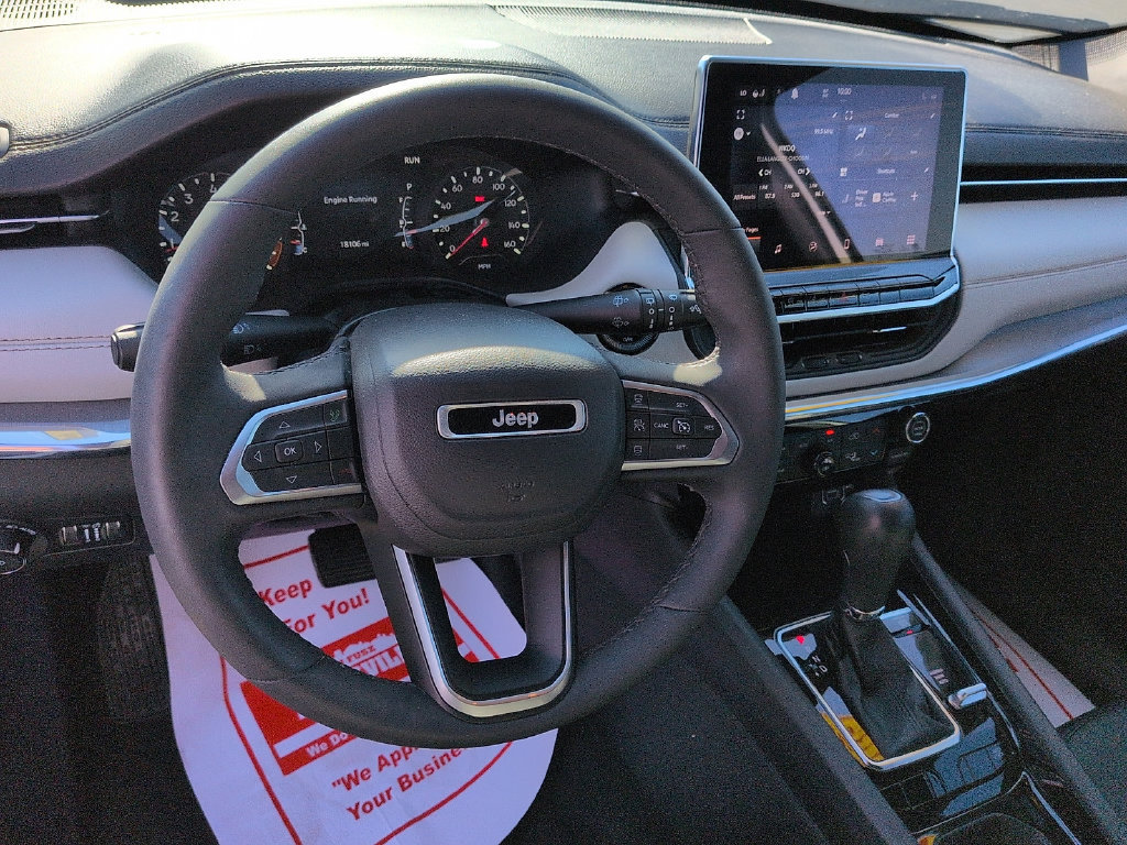 Used 2023 Jeep Compass Limited AWD/4WD image 9