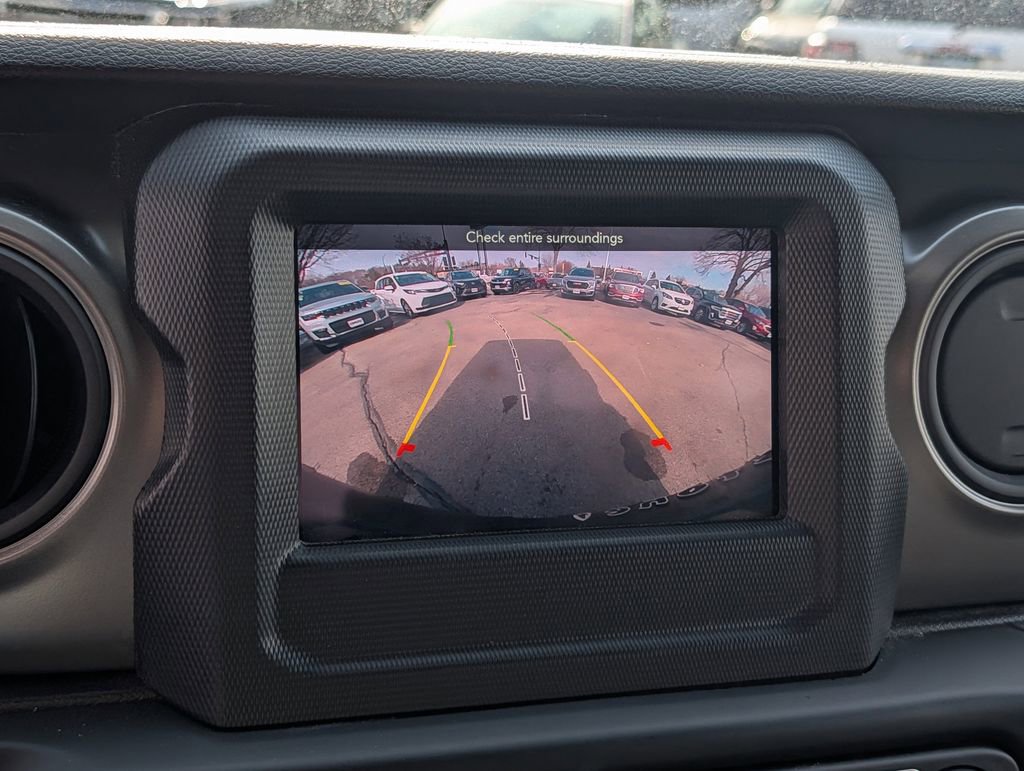 Used 2023 Jeep Wrangler Unlimited w/ Cold Weather Group image 41