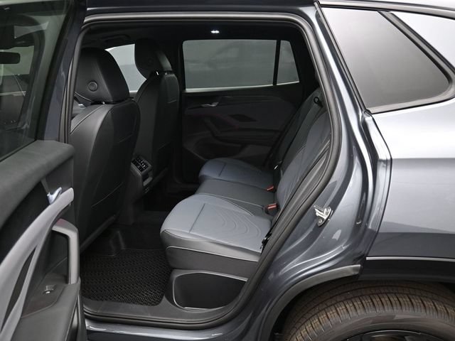 New 2026 Volkswagen Tiguan SE R-Line AWD/4WD image 11