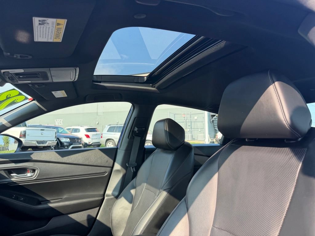 Used 2023 Honda Accord Sport image 11