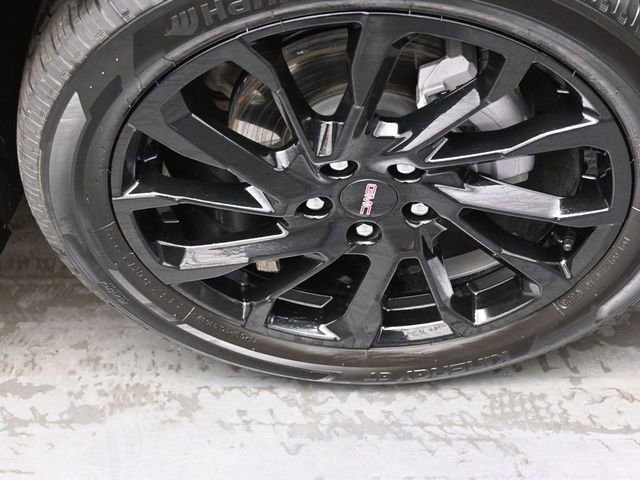 Used 2023 GMC Terrain SLT w/ Tech Package image 29