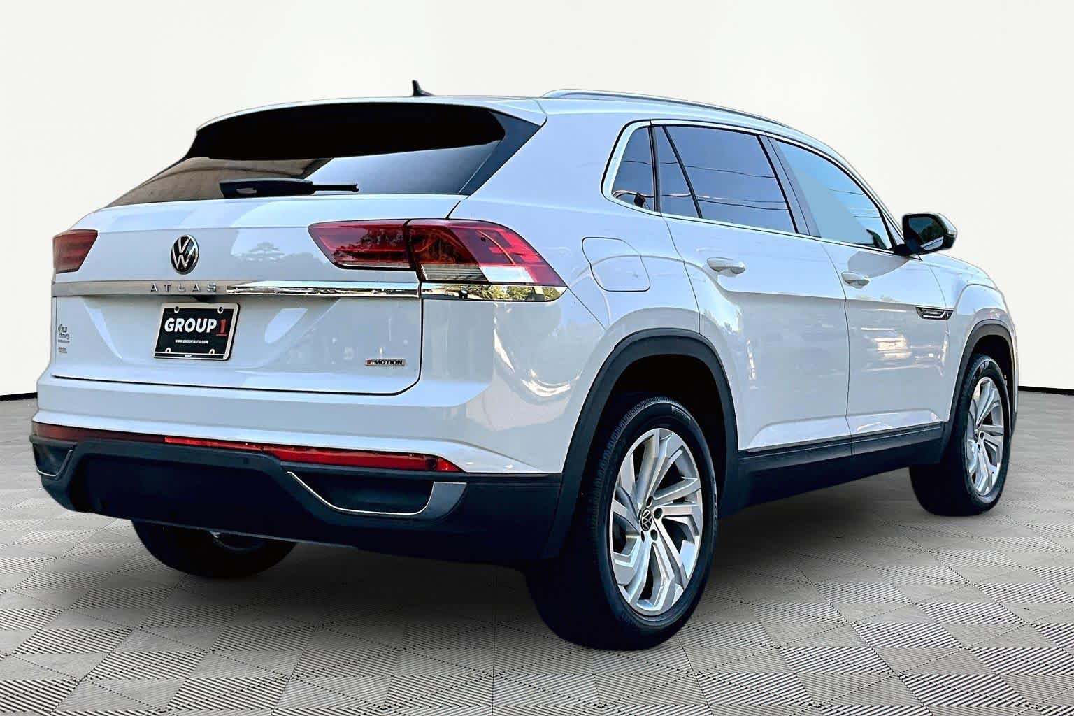Used 2020 Volkswagen Atlas Cross Sport SEL AWD/4WD image 13