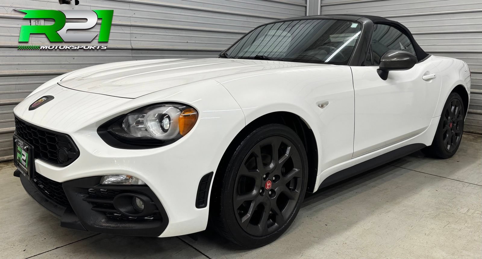 Used 2017 FIAT 124 Spider Abarth RWD image 1