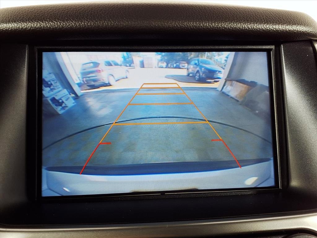 Used 2016 Chevrolet Tahoe LT w/ Luxury Package image 4