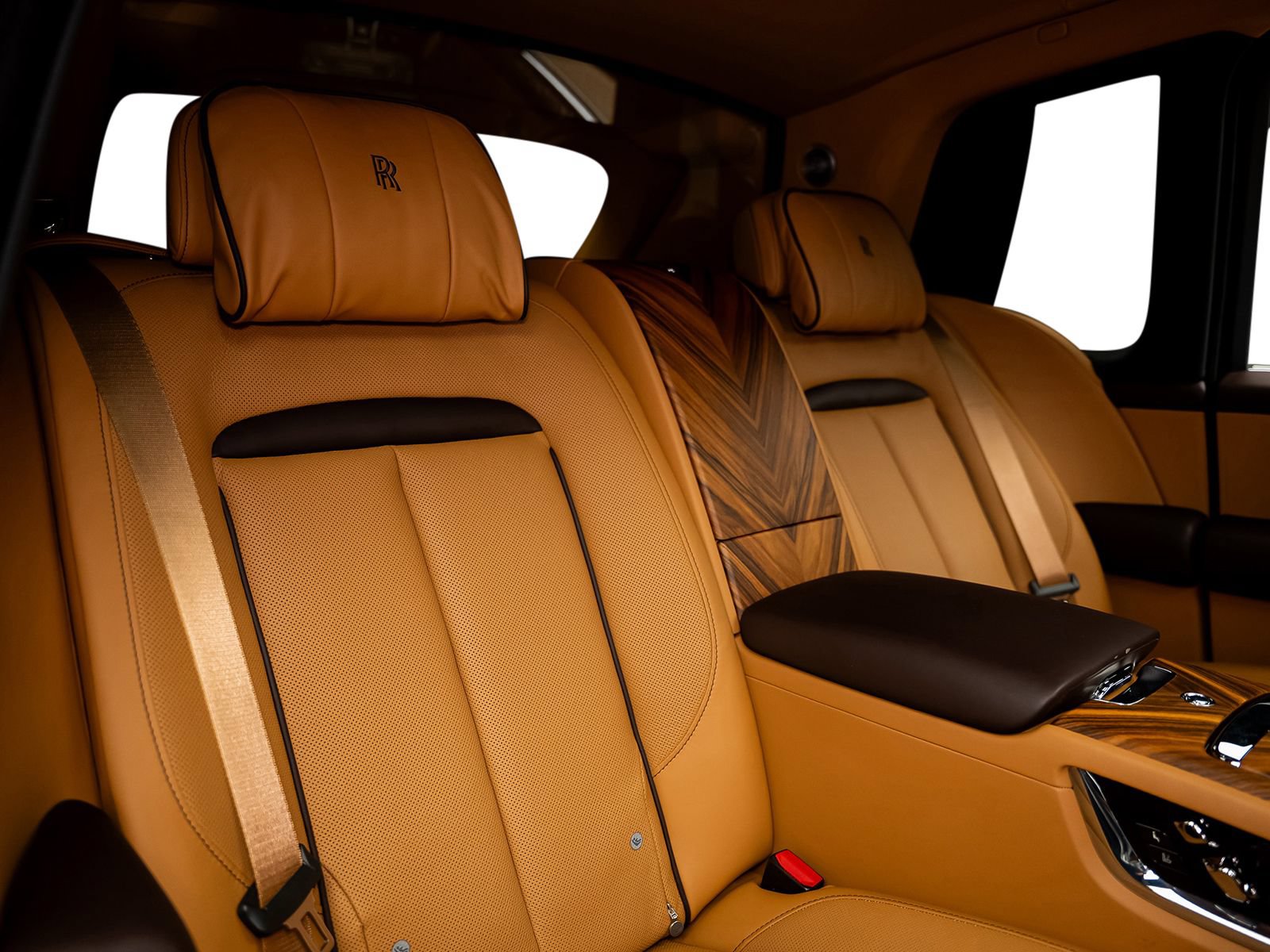 Used 2019 Rolls-Royce Cullinan AWD/4WD image 37
