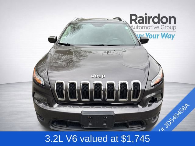 Used 2018 Jeep Cherokee Latitude Plus w/ Comfort/Convenience Group image 2