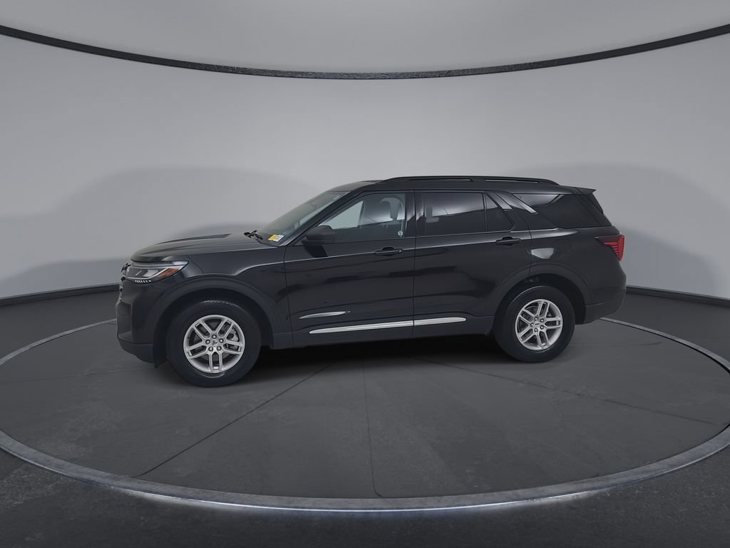 Used 2025 Ford Explorer Active AWD/4WD image 8