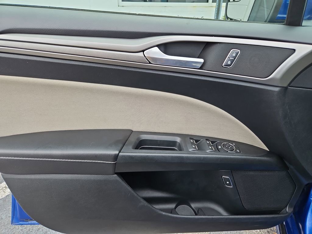 Used 2018 Ford Fusion S image 23