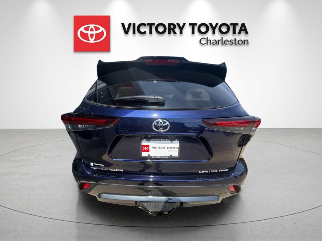 New 2026 Toyota Highlander Limited AWD/4WD image 4