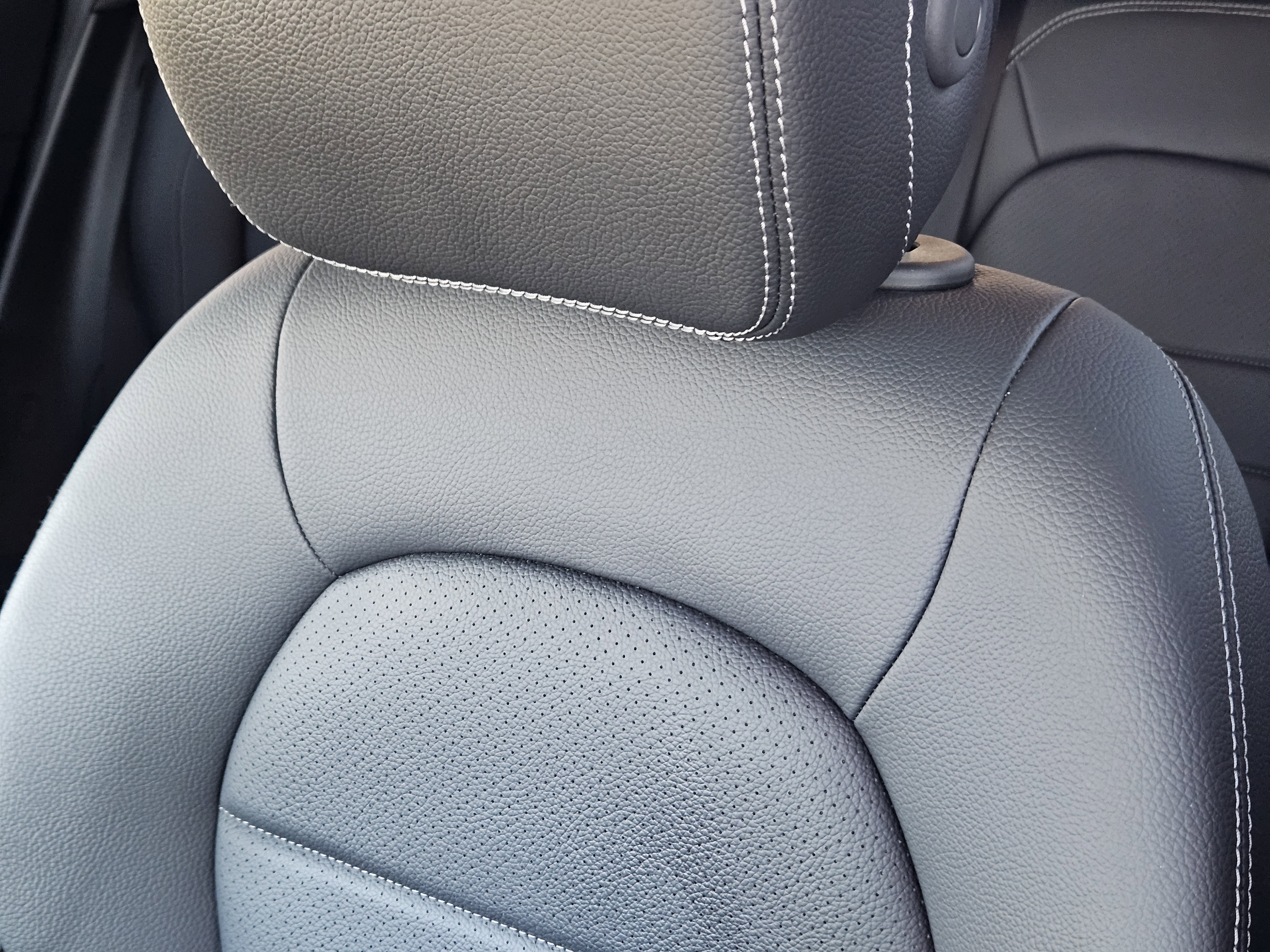 Certified 2022 Mercedes-Benz GLC 300 image 14