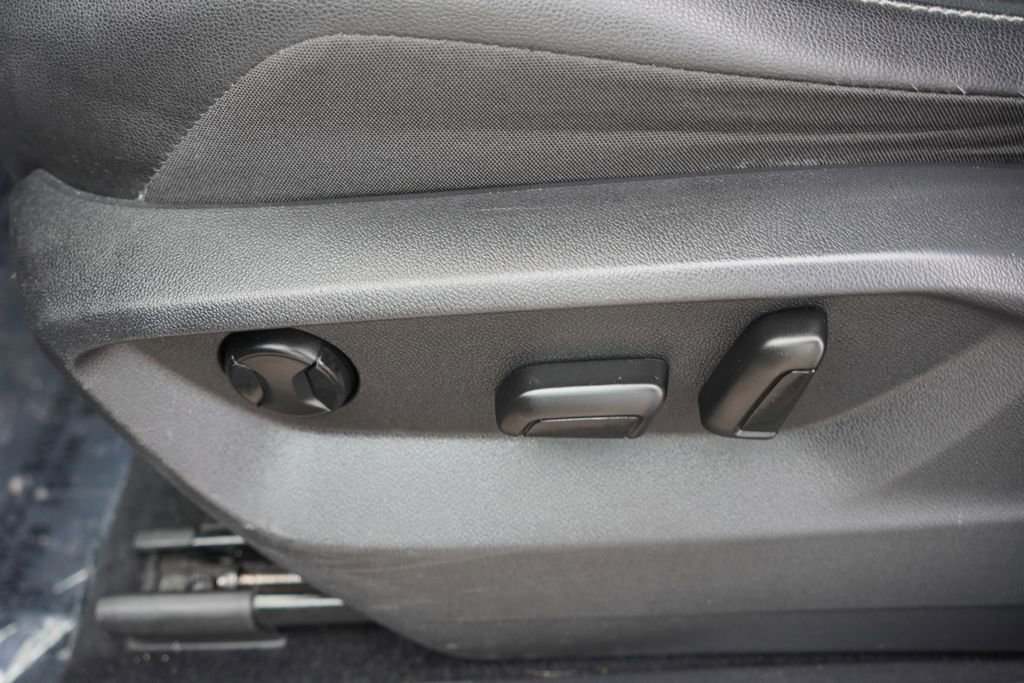 Used 2019 Volkswagen Tiguan SE image 21