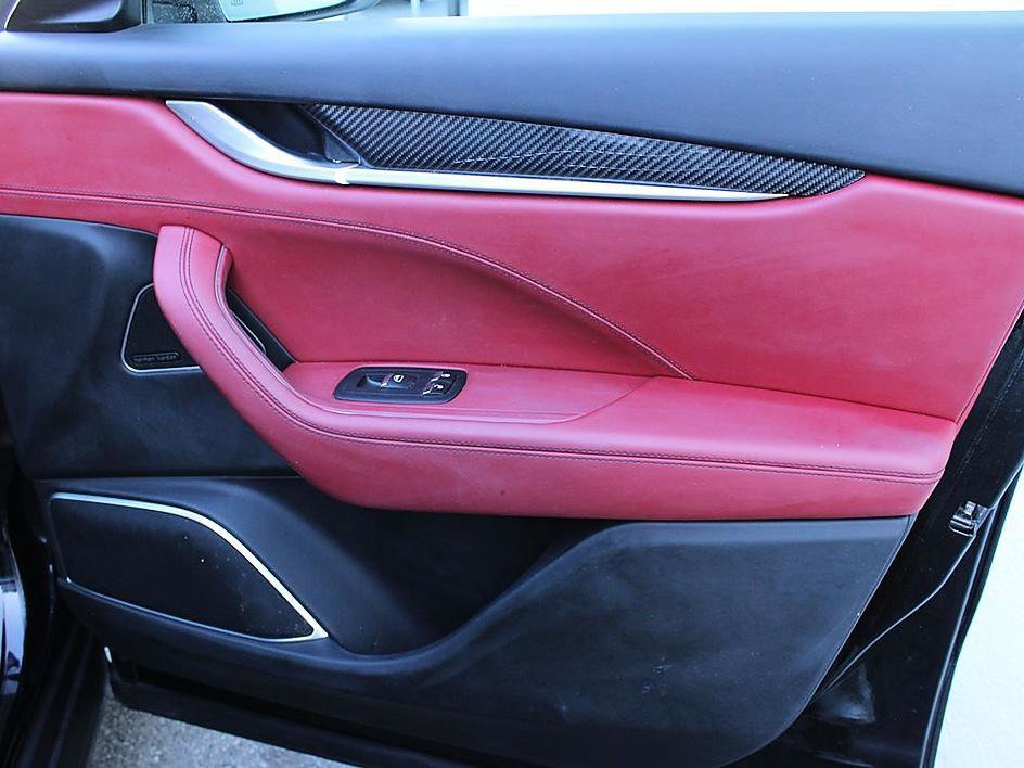 Used 2017 Maserati Levante S image 28