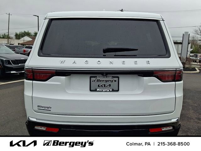 Used 2023 Jeep Wagoneer 4WD w/ Convenience Group I image 5