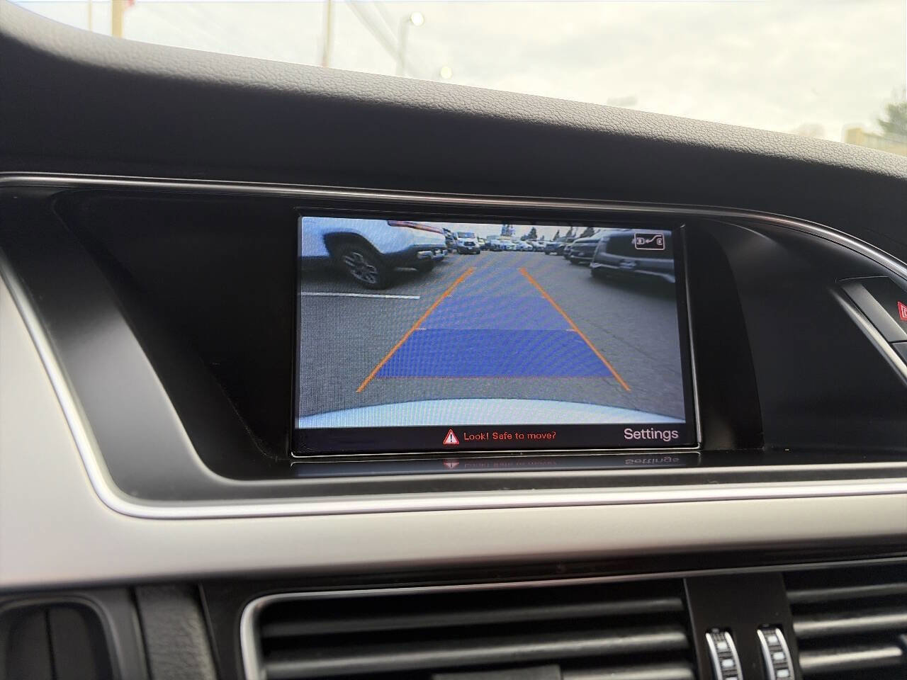 Used 2013 Audi A4 Prestige w/ Prestige Pkg image 31