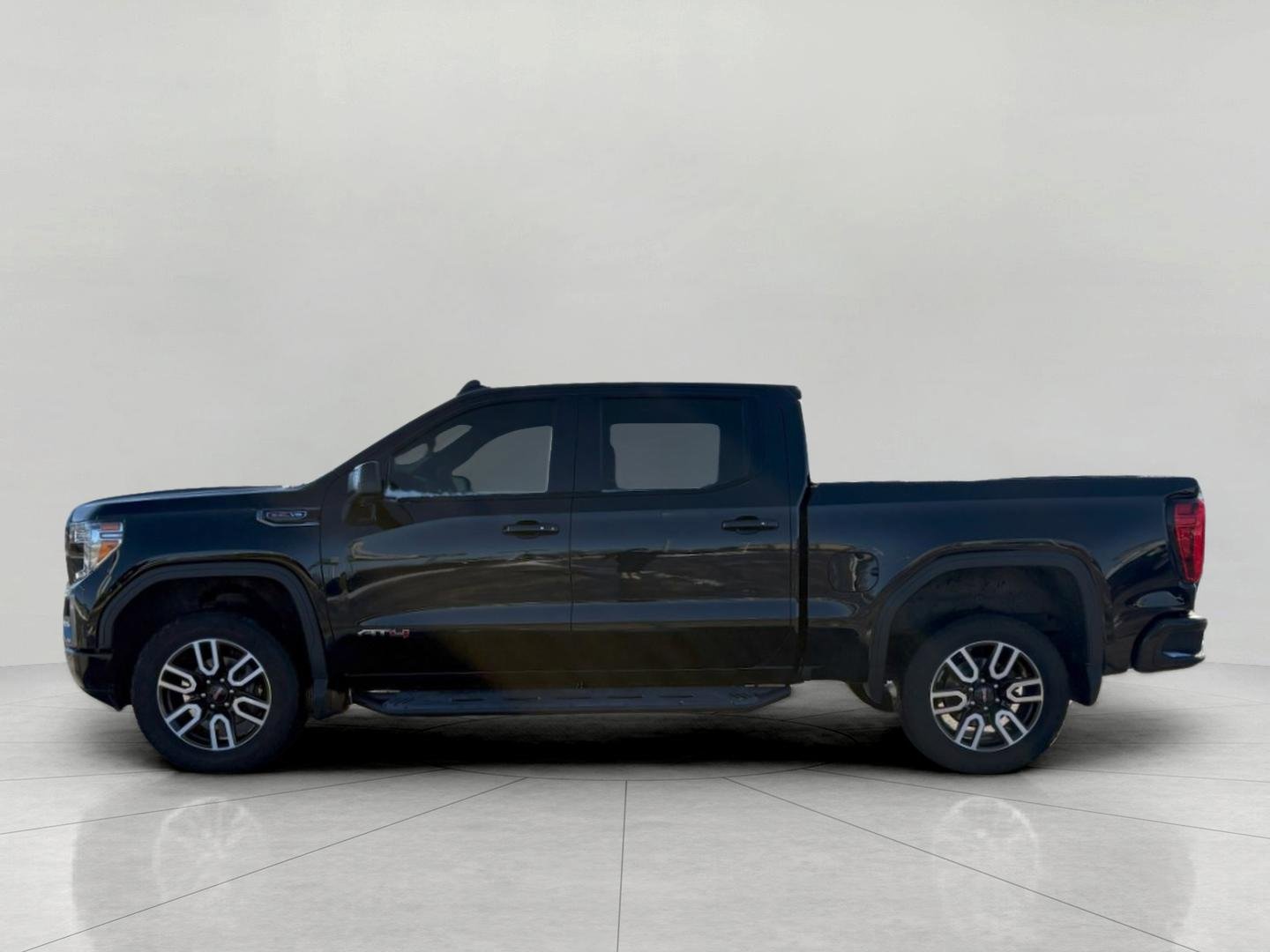 Used 2019 GMC Sierra 1500 AT4 w/ AT4 Premium Package image 5