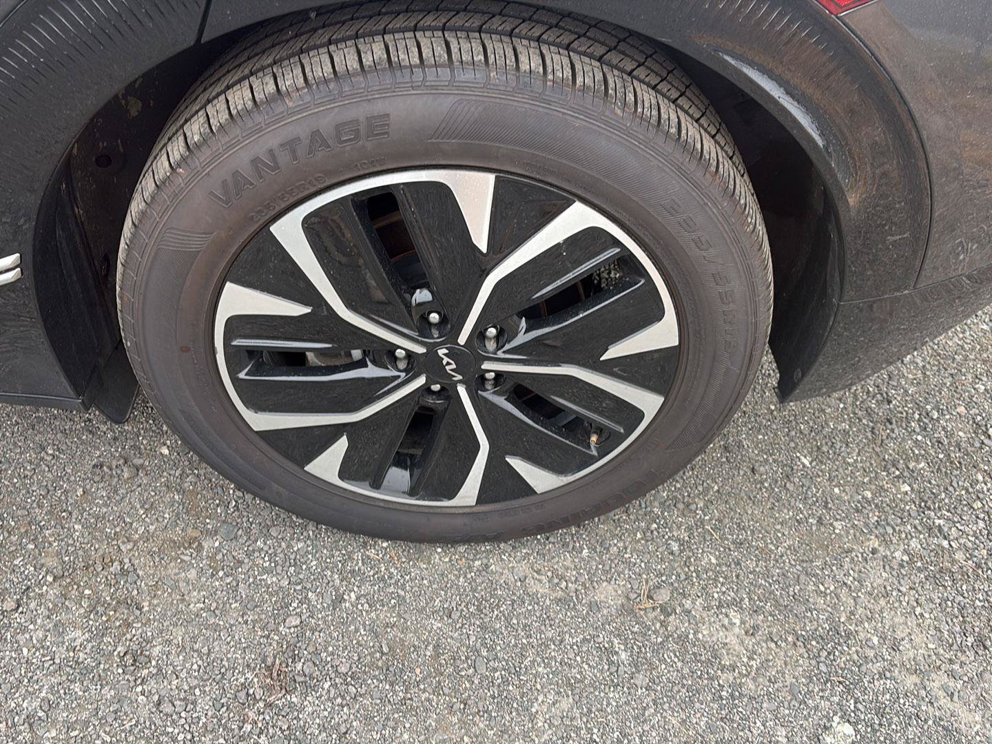 Used 2024 Kia EV6 Wind AWD/4WD image 23